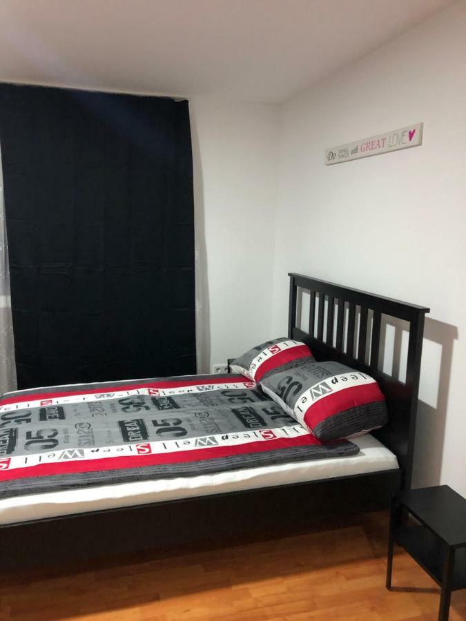 Apartment 4 Rent Bochum Esterno foto