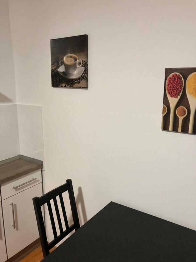 Apartment 4 Rent Bochum Esterno foto