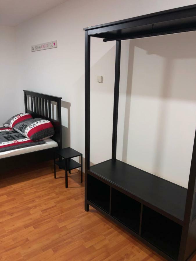 Apartment 4 Rent Bochum Esterno foto